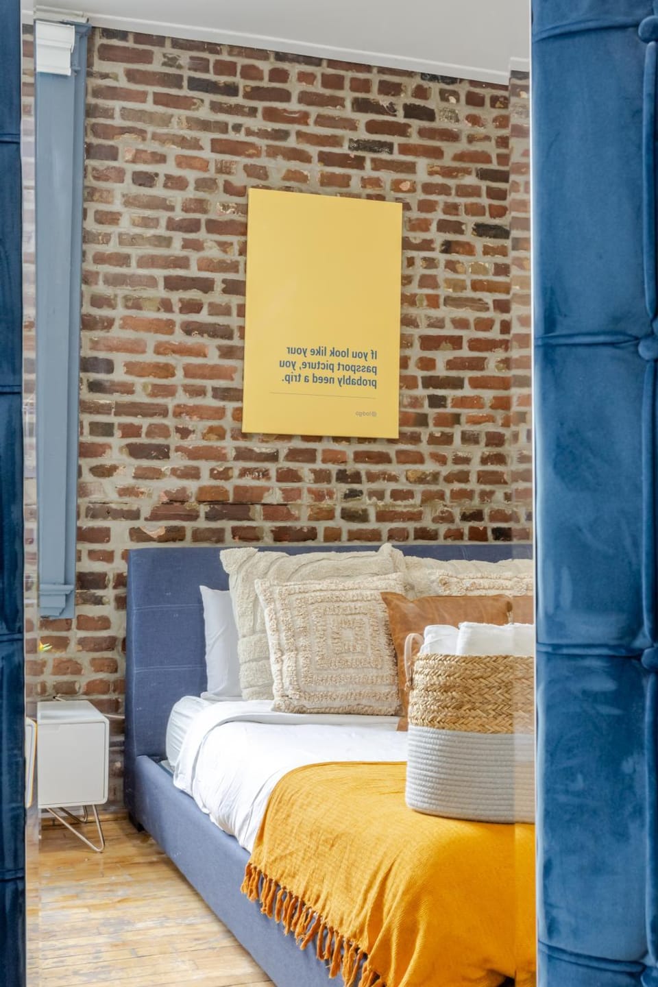 Bed, Photo of the whole room, Seating area, Bedroom