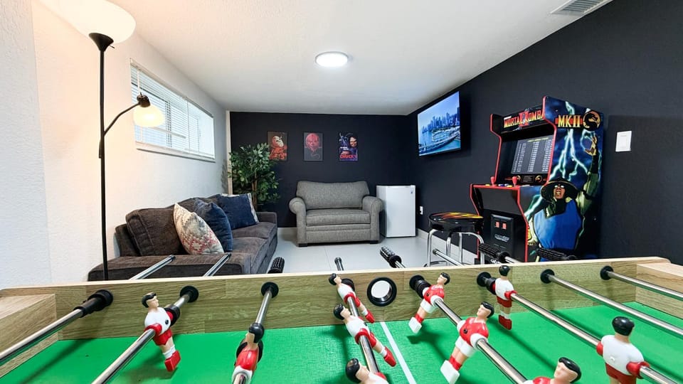 Game Room, TV and multimedia, Living room