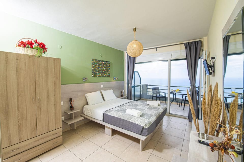 View (from property/room), Photo of the whole room, Sea view