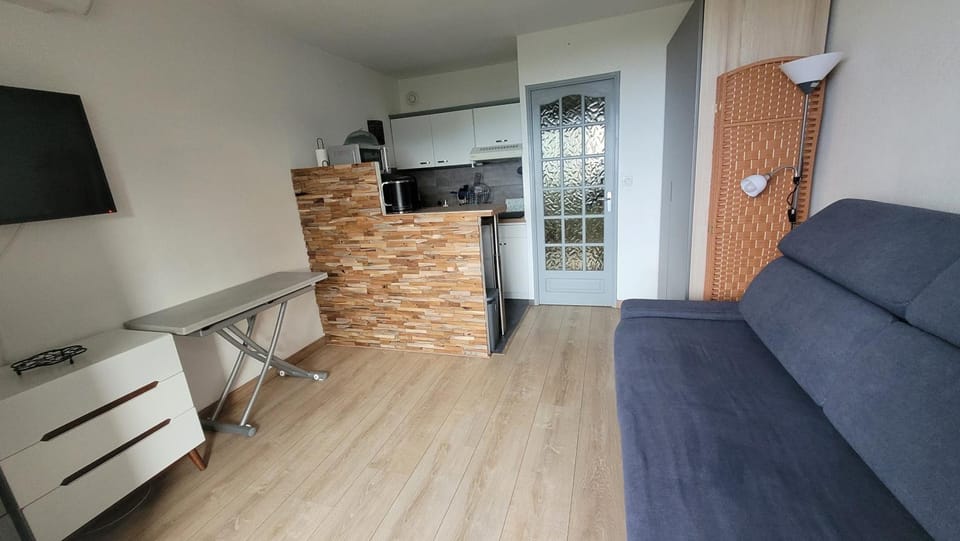 Studio avec terrasse-loggia Vue mer Apartment in La Ciotat