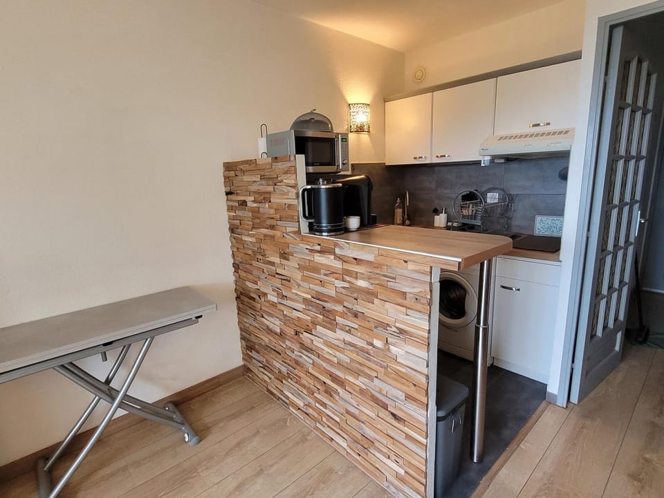 Studio avec terrasse-loggia Vue mer Apartment in La Ciotat