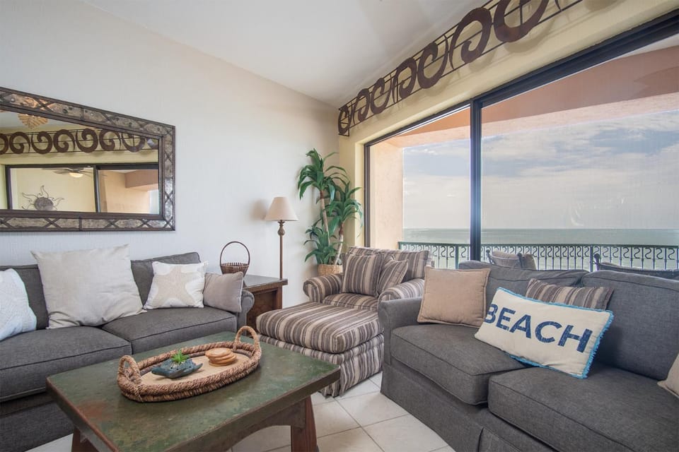 Living room, Seating area, Sea view