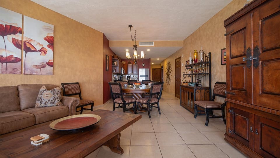 Kitchen or kitchenette, Living room, Photo of the whole room, Seating area, Dining area