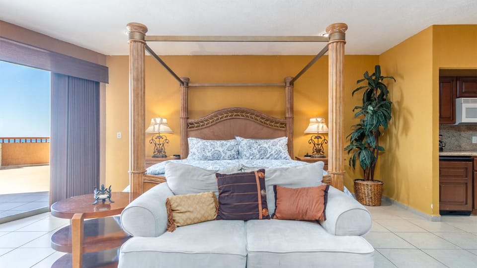 Bed, Seating area, Bedroom
