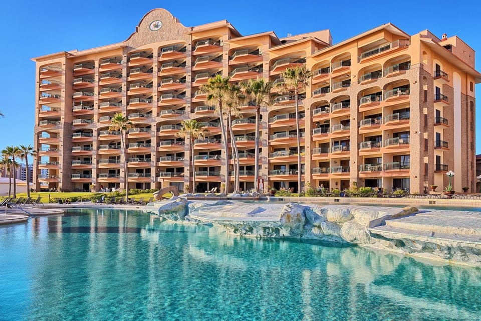 Property building, Day, Swimming pool