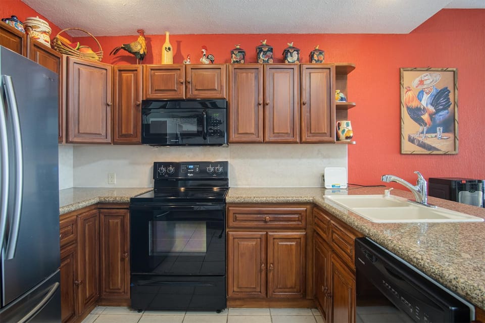 Kitchen or kitchenette, oven, stove