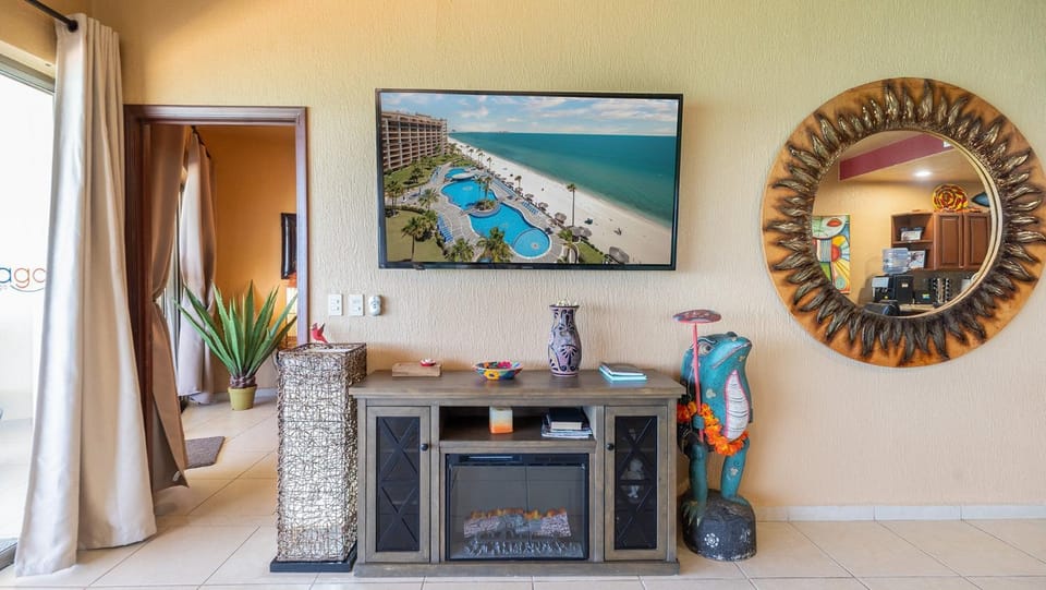 Living room, Photo of the whole room, Decorative detail, Seating area