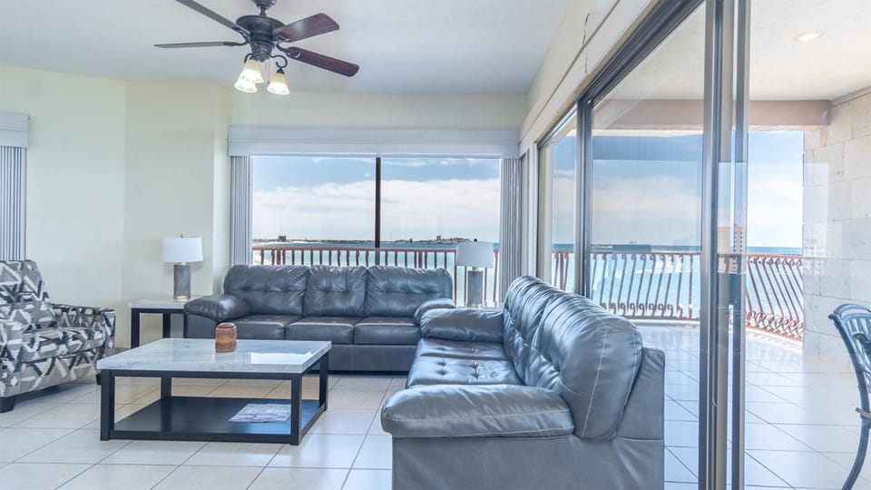 Day, Living room, Sea view