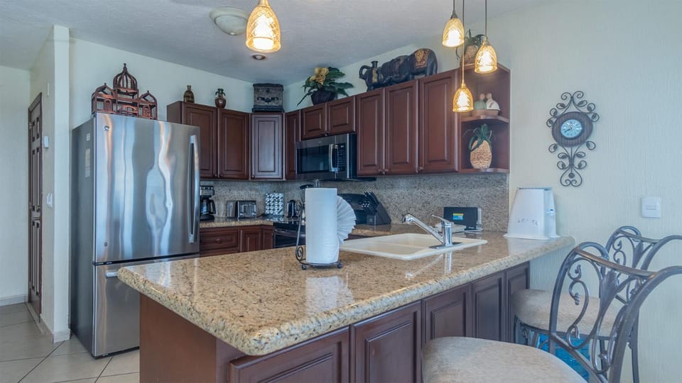Kitchen or kitchenette, Dining area, dishwasher, oven, stove, kitchen