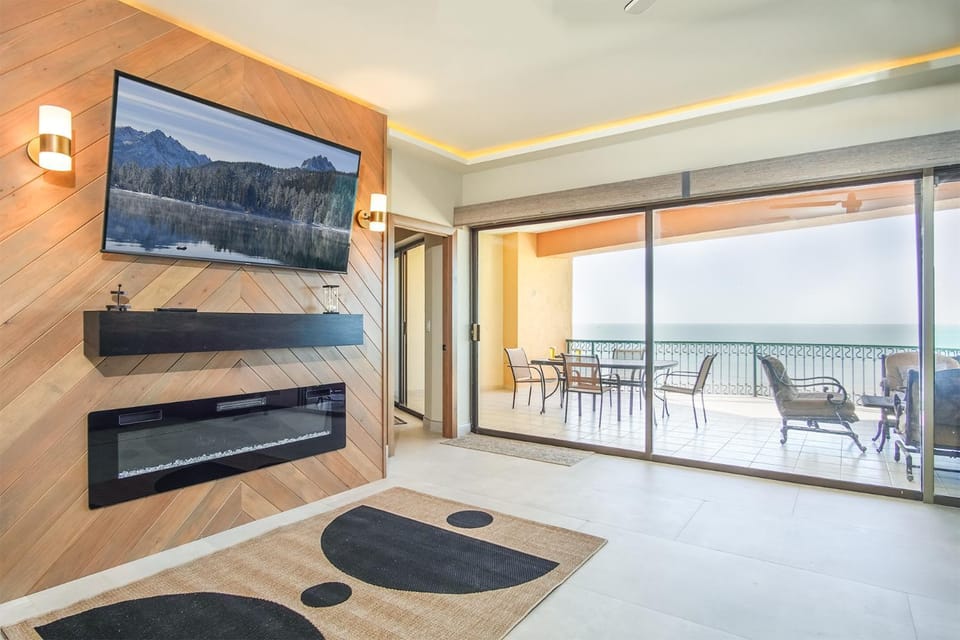TV and multimedia, View (from property/room), Balcony/Terrace, Seating area