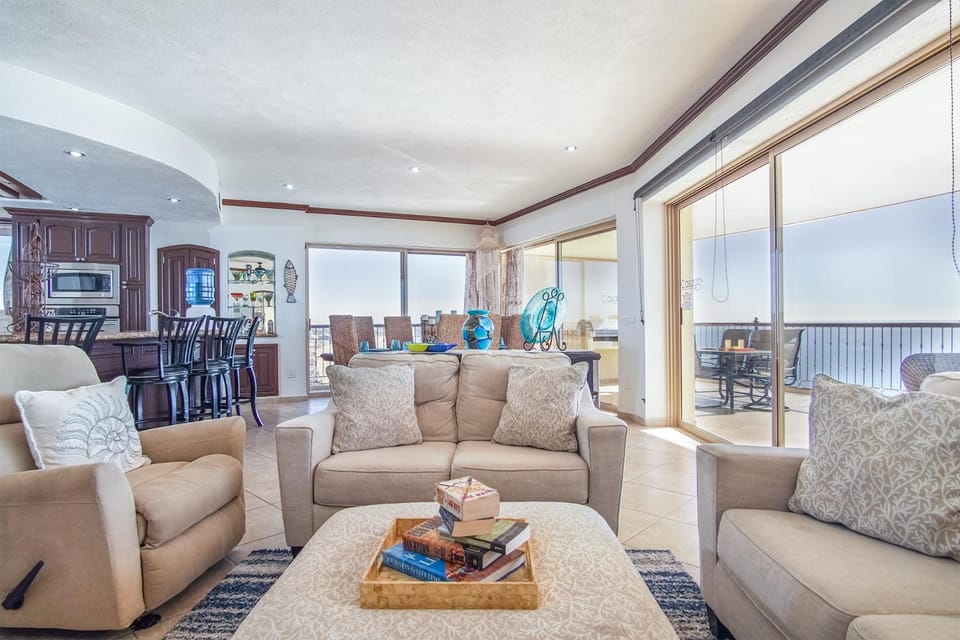 Living room, Photo of the whole room, Seating area