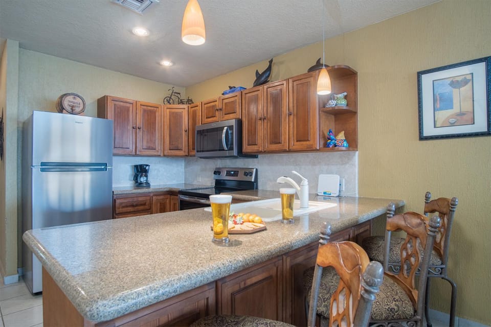 Kitchen or kitchenette, kitchen