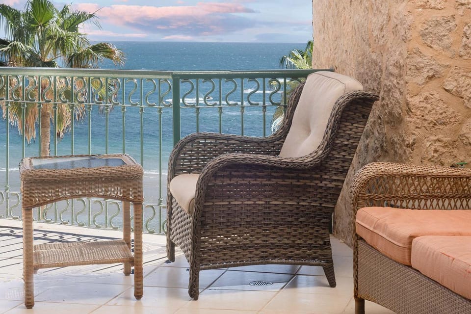 View (from property/room), Balcony/Terrace, Seating area