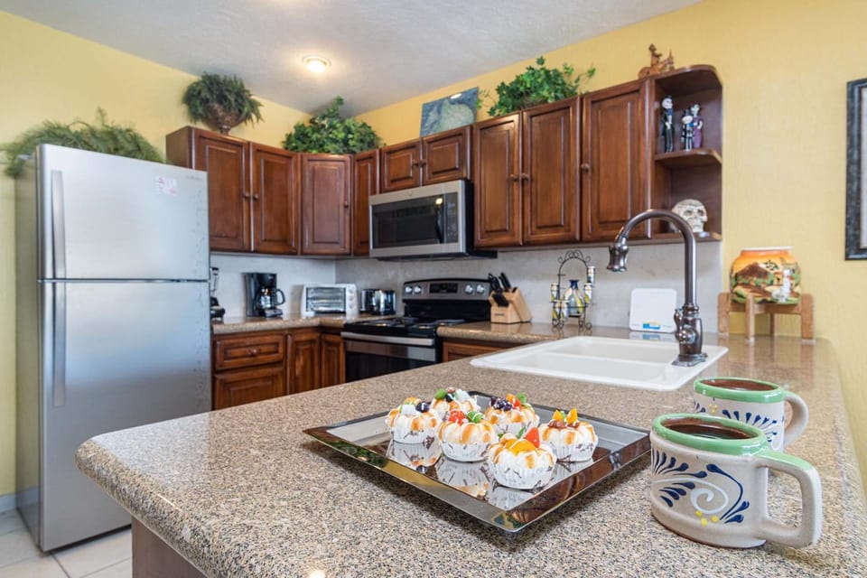 Kitchen or kitchenette, kitchen
