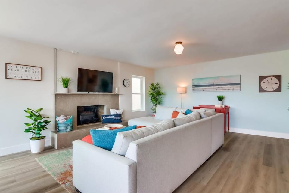 Oceanview Suite Hilltop Apartment in Sunset Cliffs