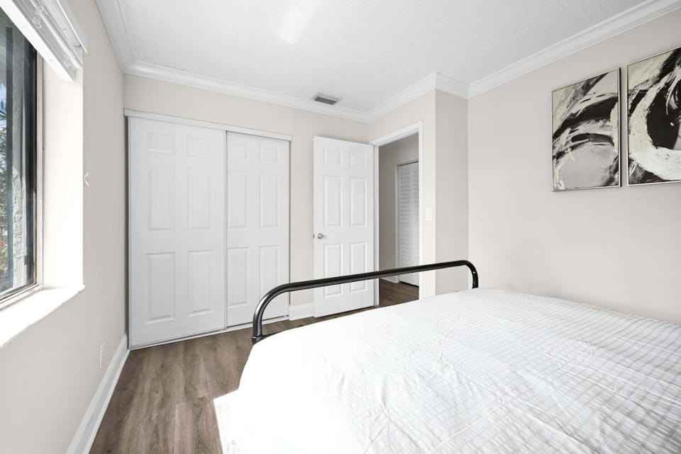 Serene Poolside Getaway Lake Access Parking Apartment in Deerfield Beach