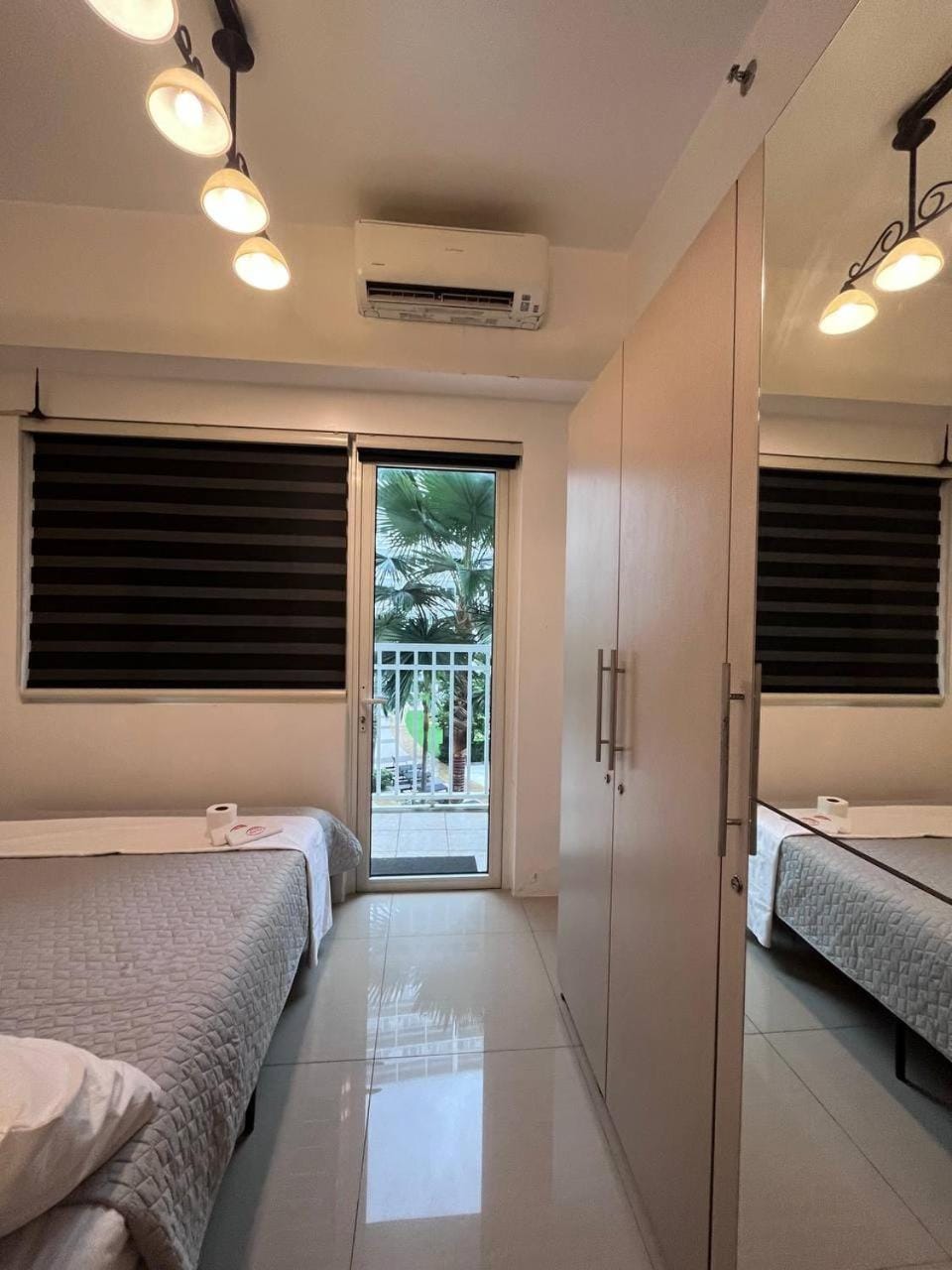 Biglaang Lakad by Metro Staycation Apartment hotel in Pasay