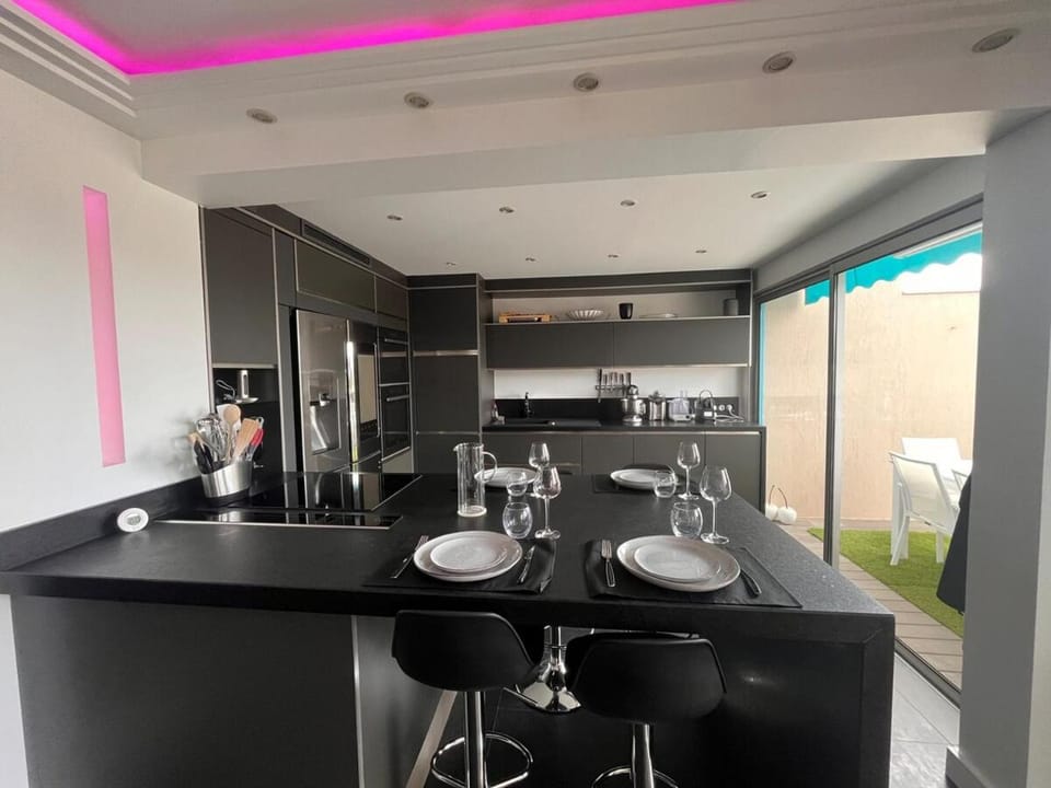 Très beau duplex avec Jacuzzi privatif Apartment in Mandelieu-La Napoule