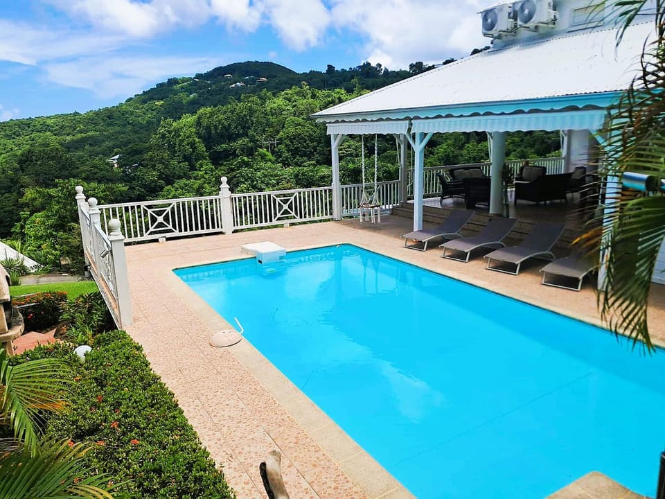 Patio, Mountain view, Pool view, Swimming pool, sunbed
