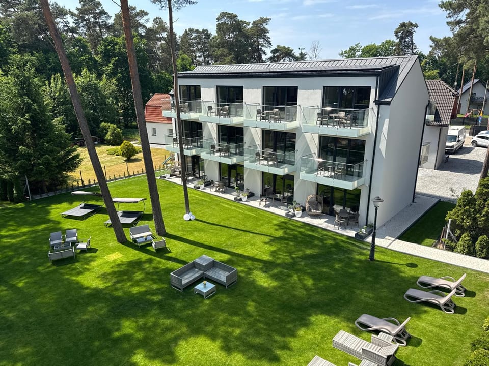 Property building, Garden, Garden view