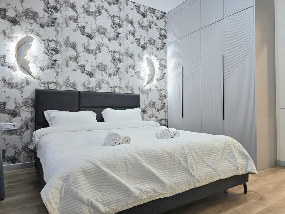 Bed, Photo of the whole room, Bedroom, wardrobe