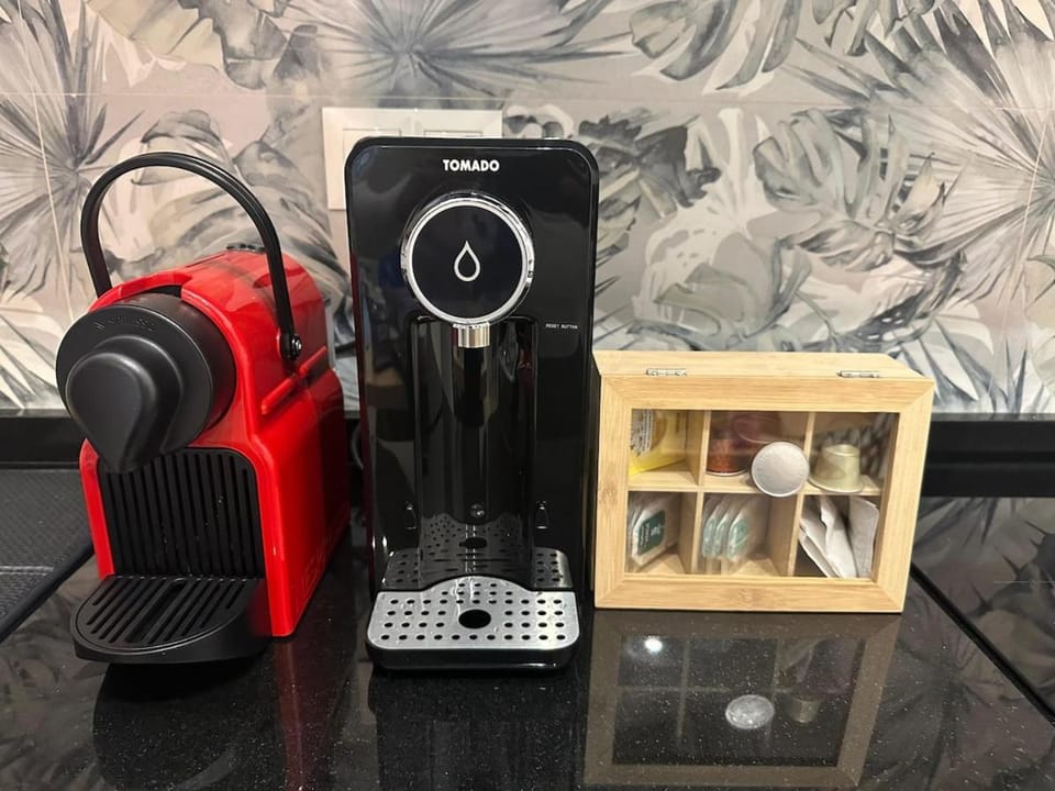 Coffee/tea facilities, Kitchen or kitchenette, minibar, toaster