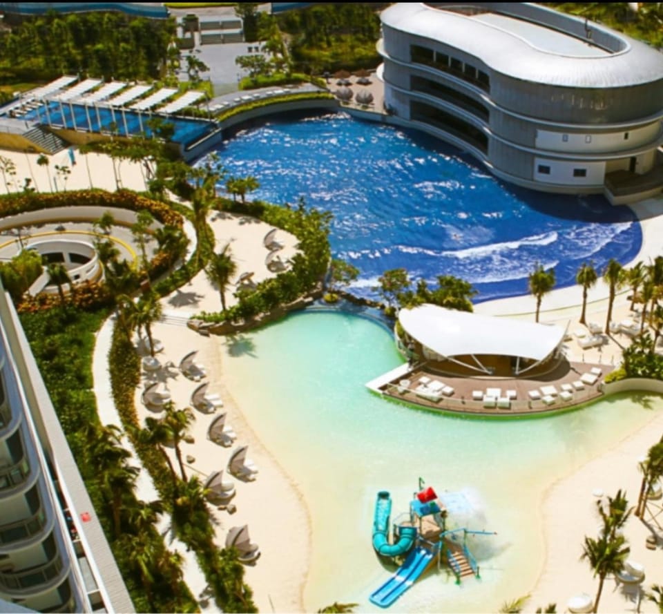 Azure Resort Residence, 1bedroom with balcony Beach view Apartment hotel in Paranaque