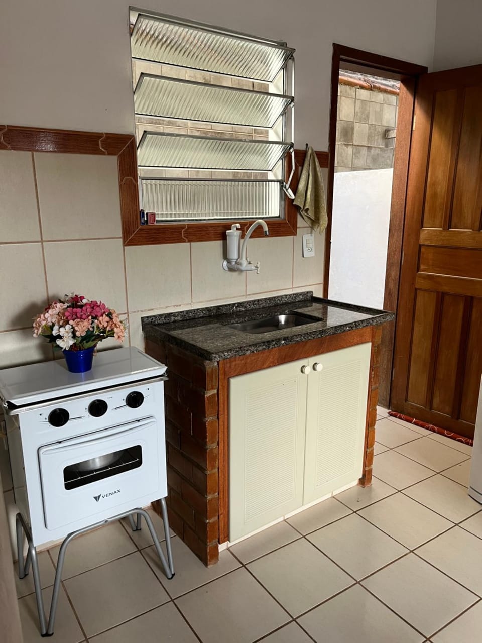 Kitchen or kitchenette, stove