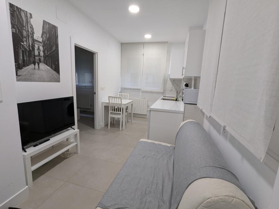 Kitchen or kitchenette, Seating area