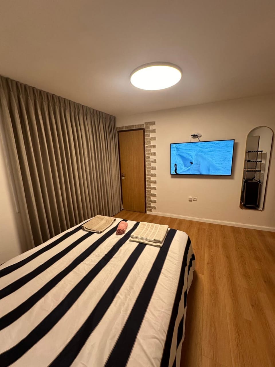 צימר יוקרתי ומפנק באשקלון - 5 דקות נסיעה מהים Apartment in South District