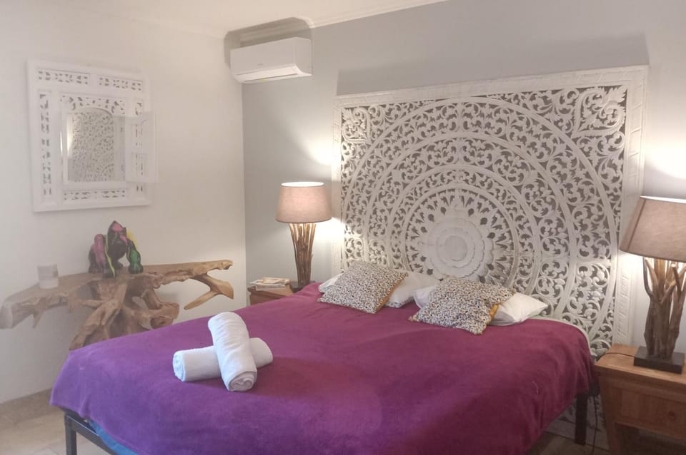 Casa Ammirati Flayosc - Feel Provence - Votre Suite Intimiste Labellisée - Accès Piscine & Jacuzzi Bed and Breakfast in Flayosc