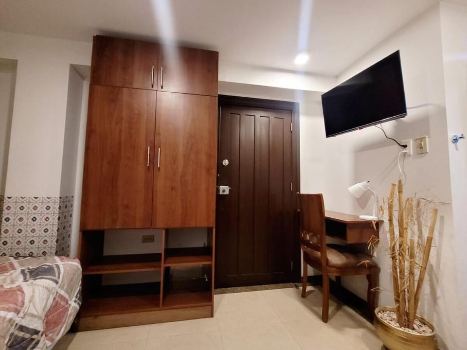Executive Suite OF201 XL Apartment in Loja