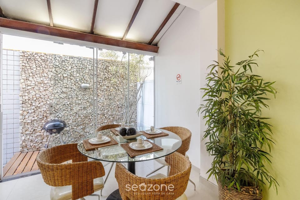 BBQ facilities, Dining area