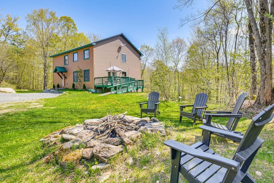 Fish, Hike & Ski: Spacious Family Escape in Eden House in Orleans