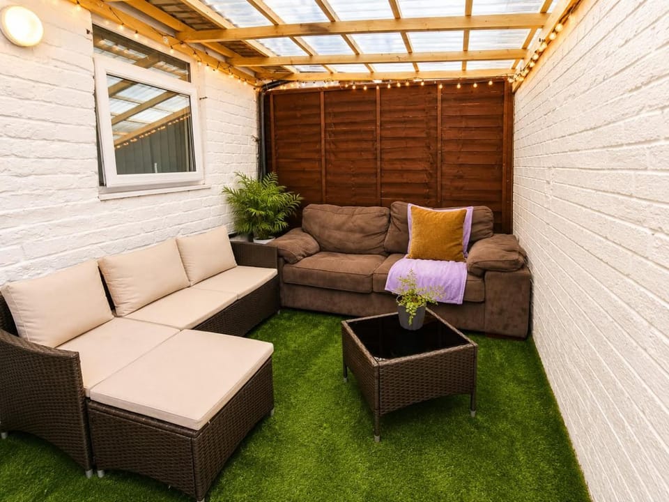 Patio, Living room, Seating area