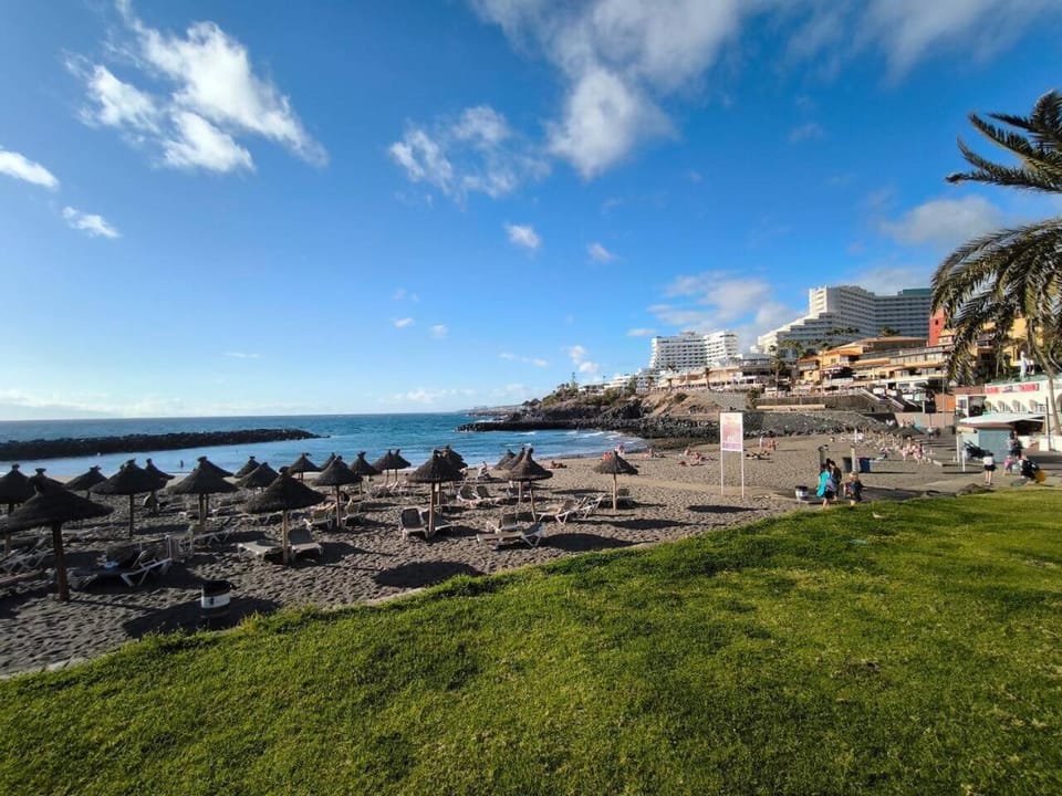 RenTenerife Adeje Sea Views Horizon Apartment in Playa de las Americas