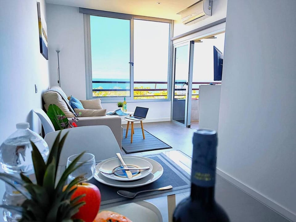 RenTenerife Adeje Sea Views Horizon Apartment in Playa de las Americas