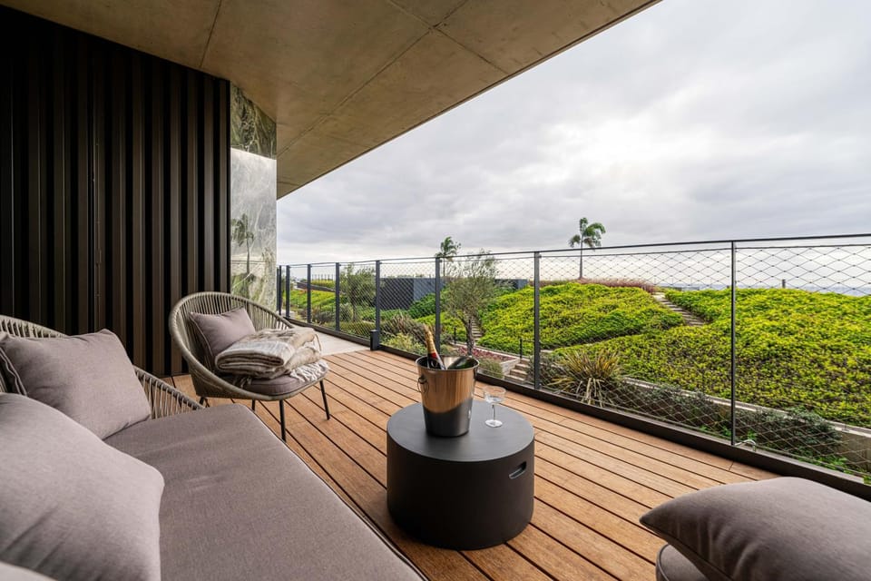 Natural landscape, Garden, View (from property/room), Balcony/Terrace, Garden view, Sea view