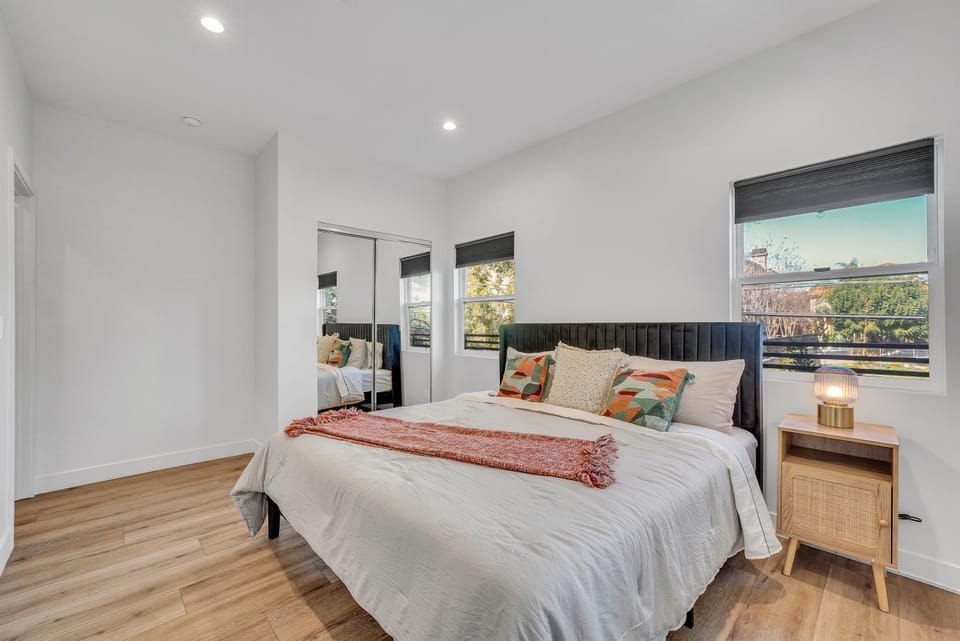 Bed, Bedroom