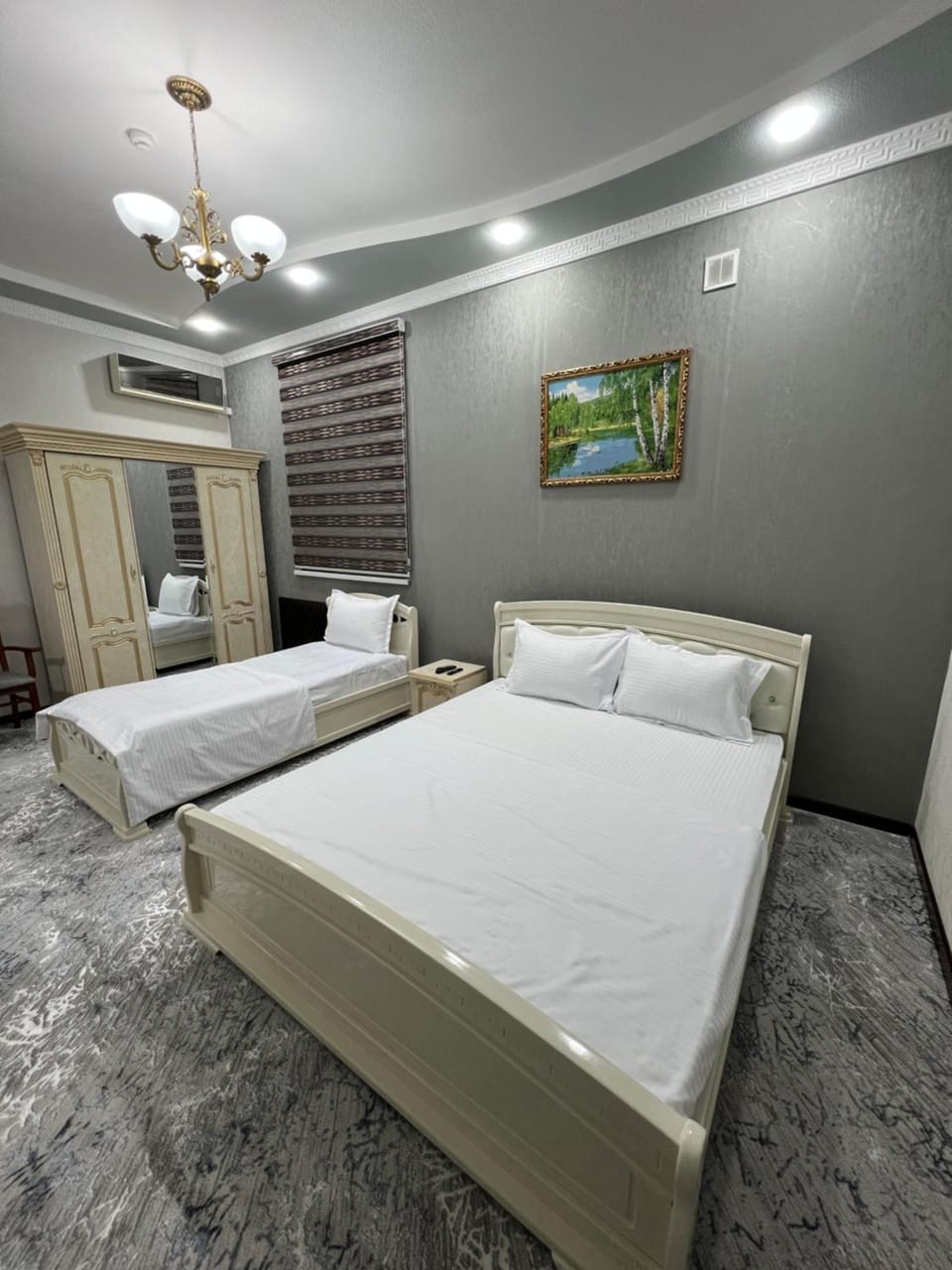 Dunyo Hostel in Europe