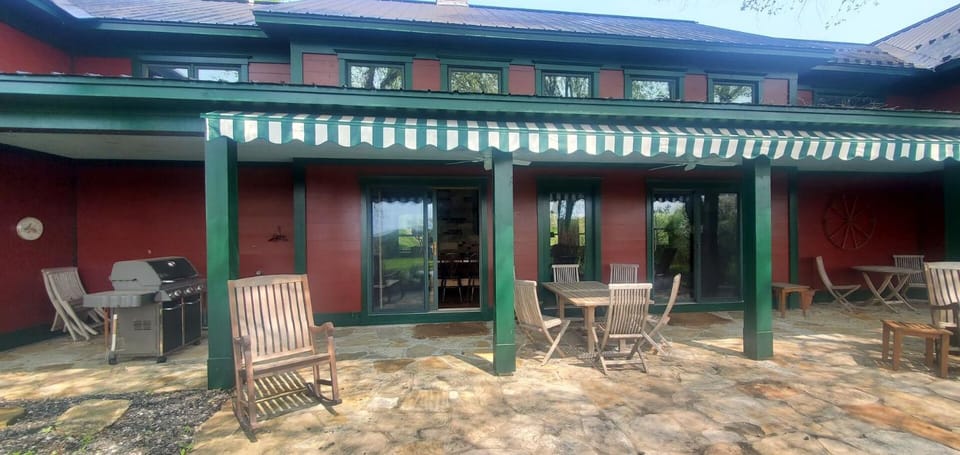 Old Orchard House House in Addison County