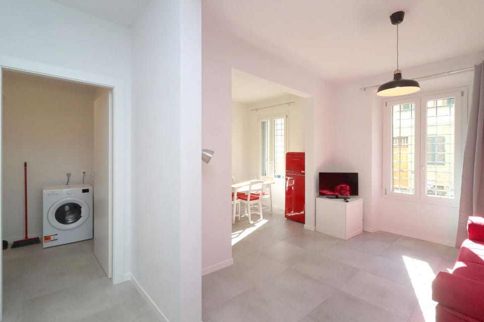 Living room, washing machine