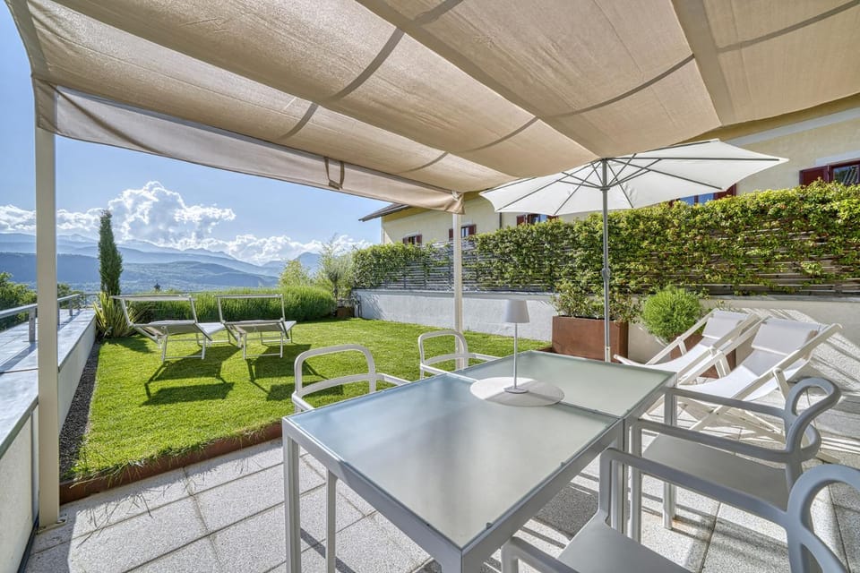 HOMESTWENTY3 - Home three Apartment in Kaltern an der Weinstraße