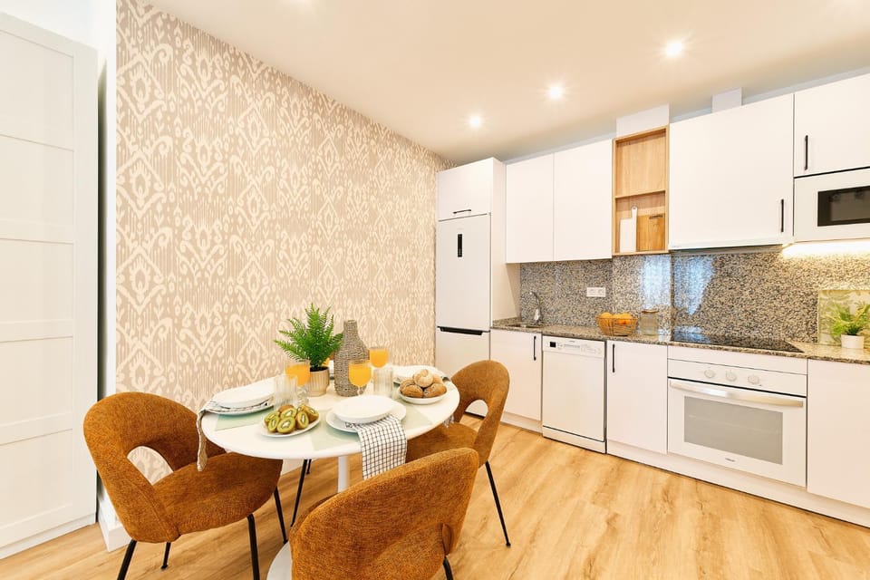 Dining area, dishwasher, oven, stove