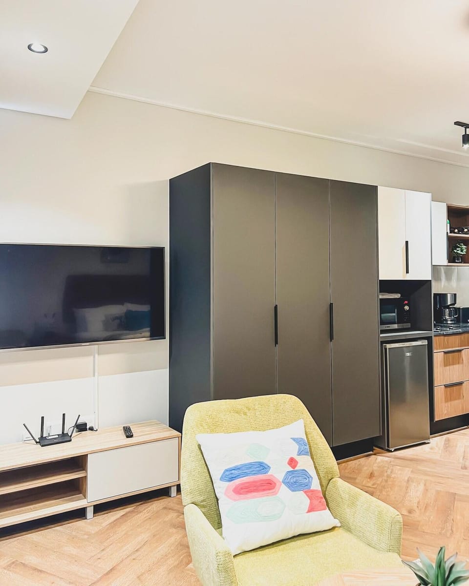 Love on Park by Dajosha bookings Apartment in Cape Town