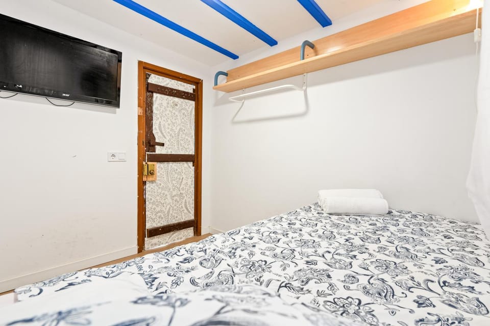 Atenea Room by the Beach - Claire Homes Vacation rental in Castelldefels