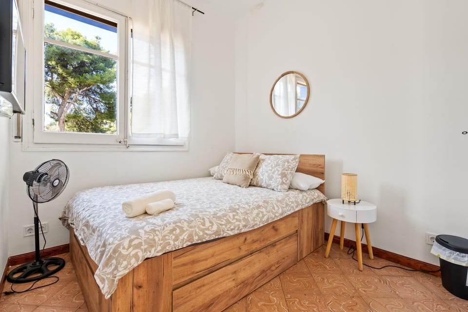 Atenea Room by the Beach - Claire Homes Vacation rental in Castelldefels