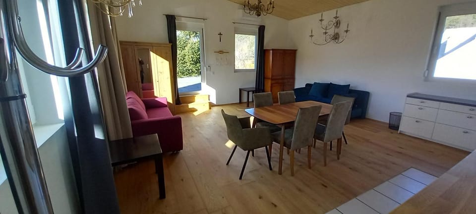 Living room, Seating area, Dining area