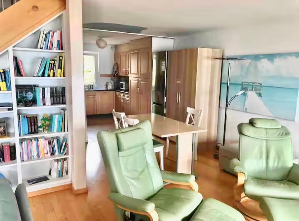 Communal lounge/ TV room, Living room