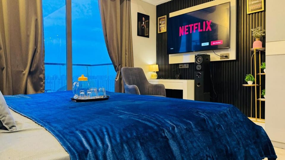 Leos's Den 09 Apartment in Noida